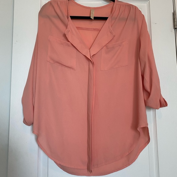 Peach blouse - Picture 1 of 2
